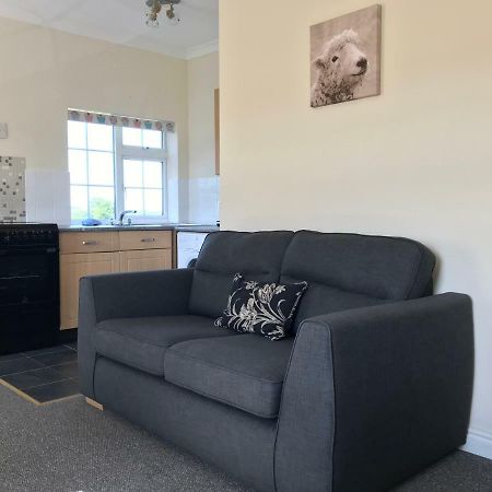 Moorhouse Farm Flat Apartment Телфорд Екстериор снимка