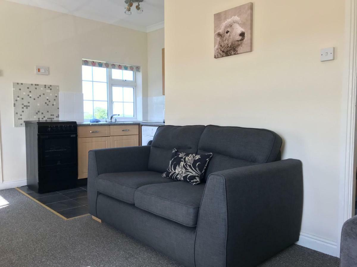 Moorhouse Farm Flat Apartment Телфорд Екстериор снимка