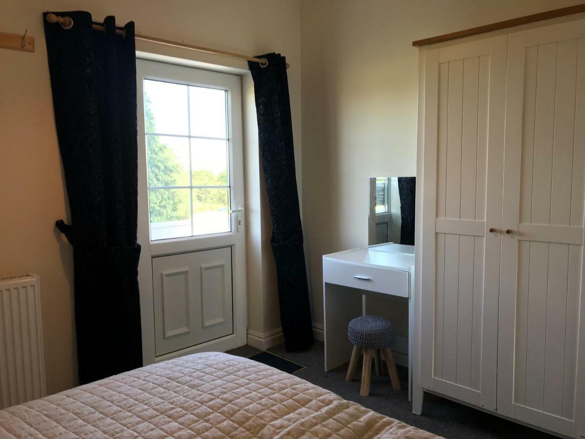 Moorhouse Farm Flat Apartment Телфорд Екстериор снимка
